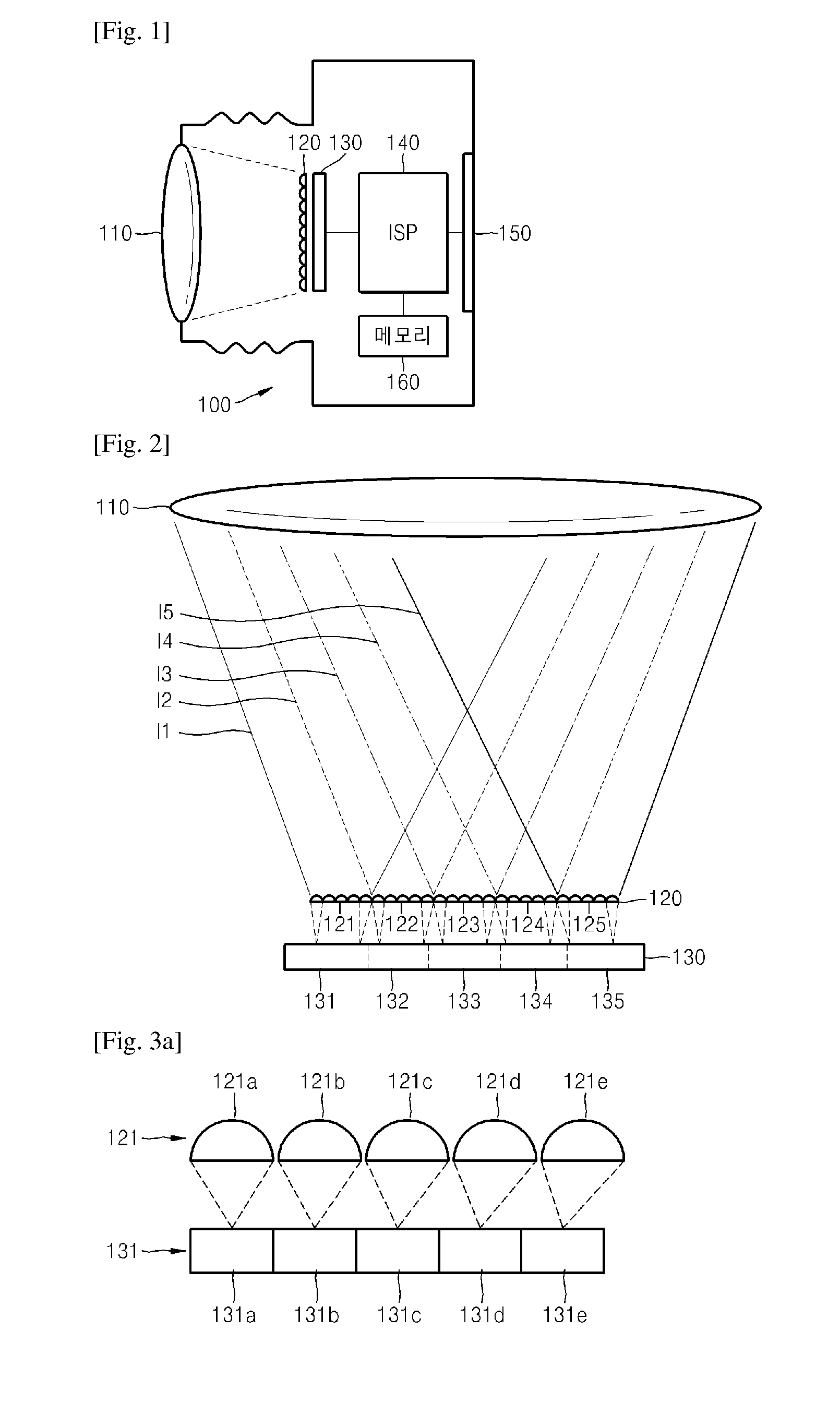 Light field image capturing apparatus including shifted microlens array