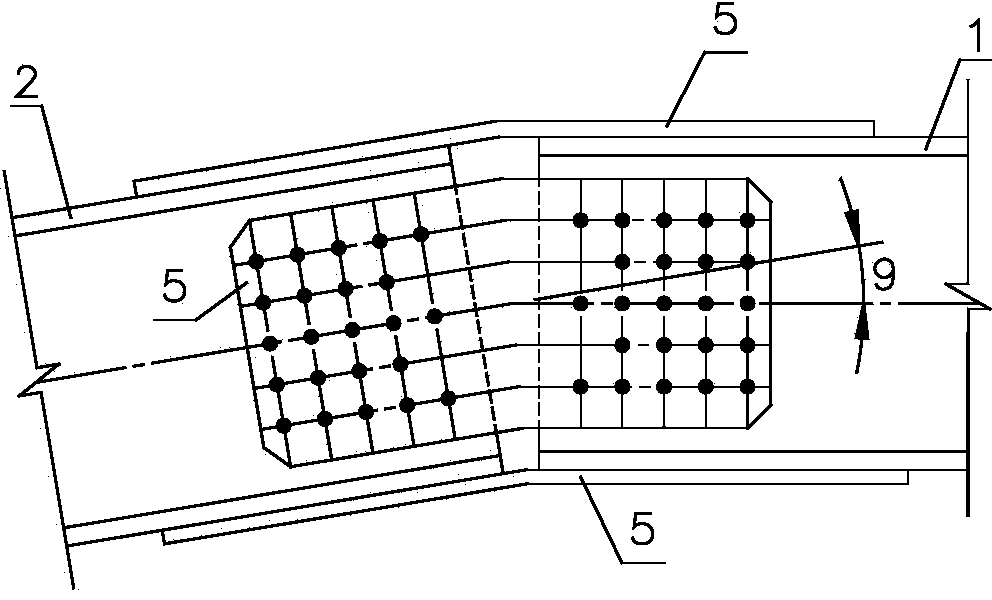 Straddle method of cantilever of long-span simply supported steel truss beam of horizontal curve section