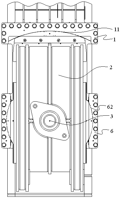 Disc connecting mechanism with multi-shaft sleeve supporting, rotary drilling rig and working method for rotary drilling rig