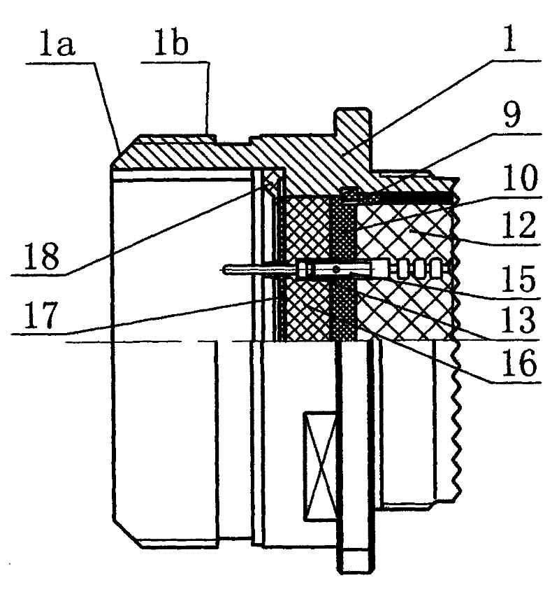 Electric connector resisting nuclear electromagnetic pulses