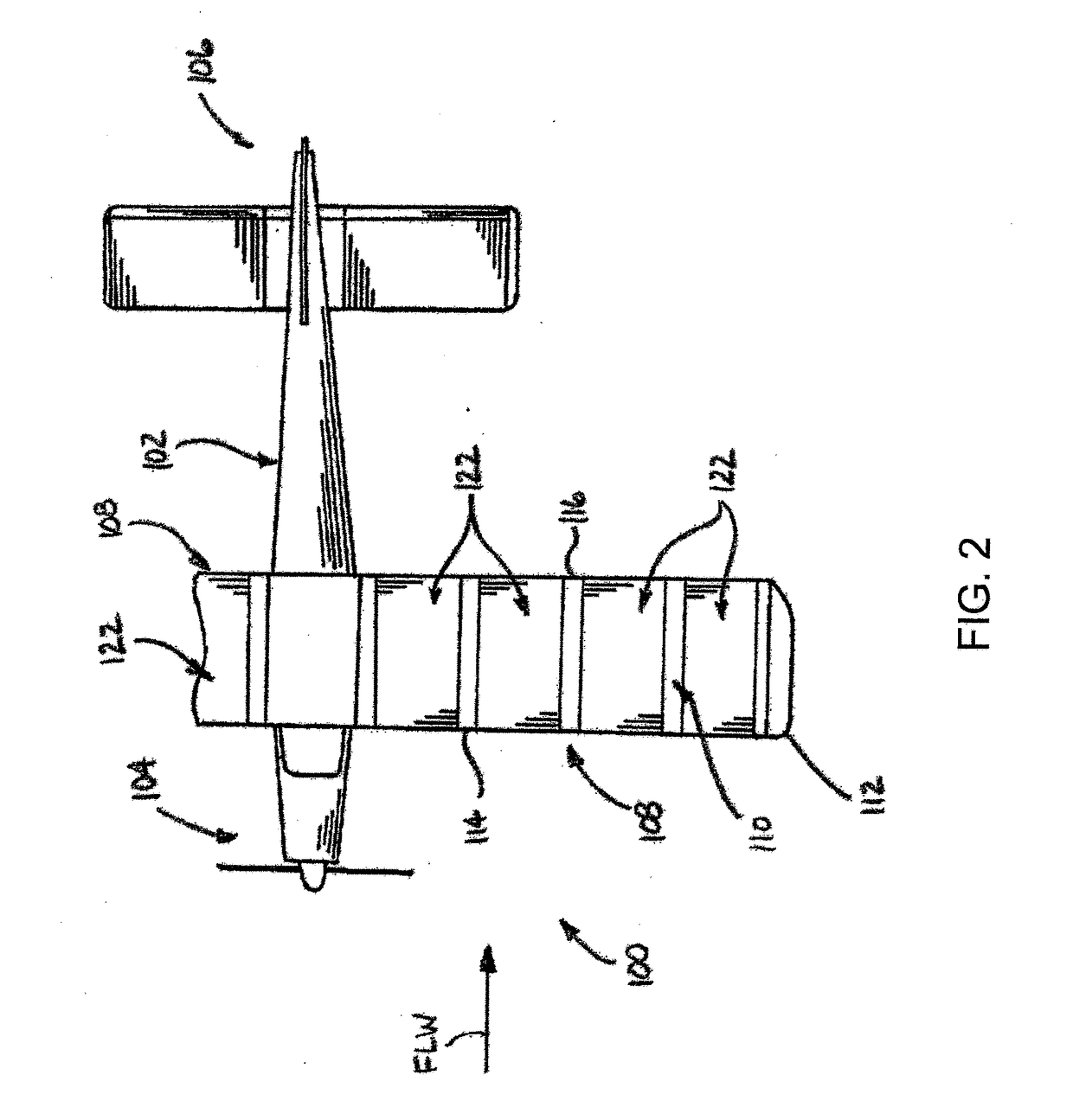 Fluid interface devices with stabilization features as well as airfoil assemblies including same