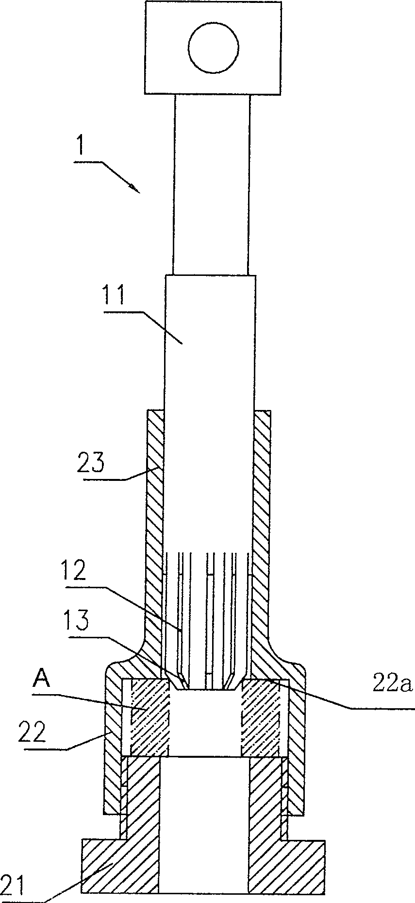 Dedicated clamp for reaming sheath of connecting rod of engine