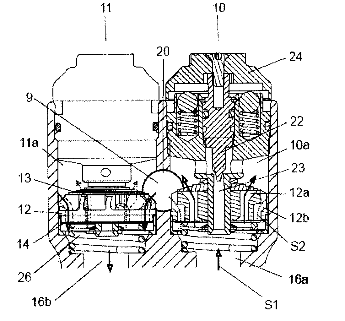 Shock absorber with hydraulic flow ducts