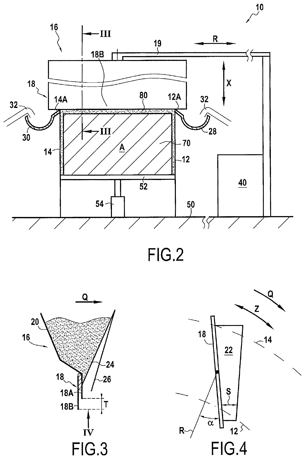 Device for fabricating annular pieces by selectively melting powder, the device including a powder wiper