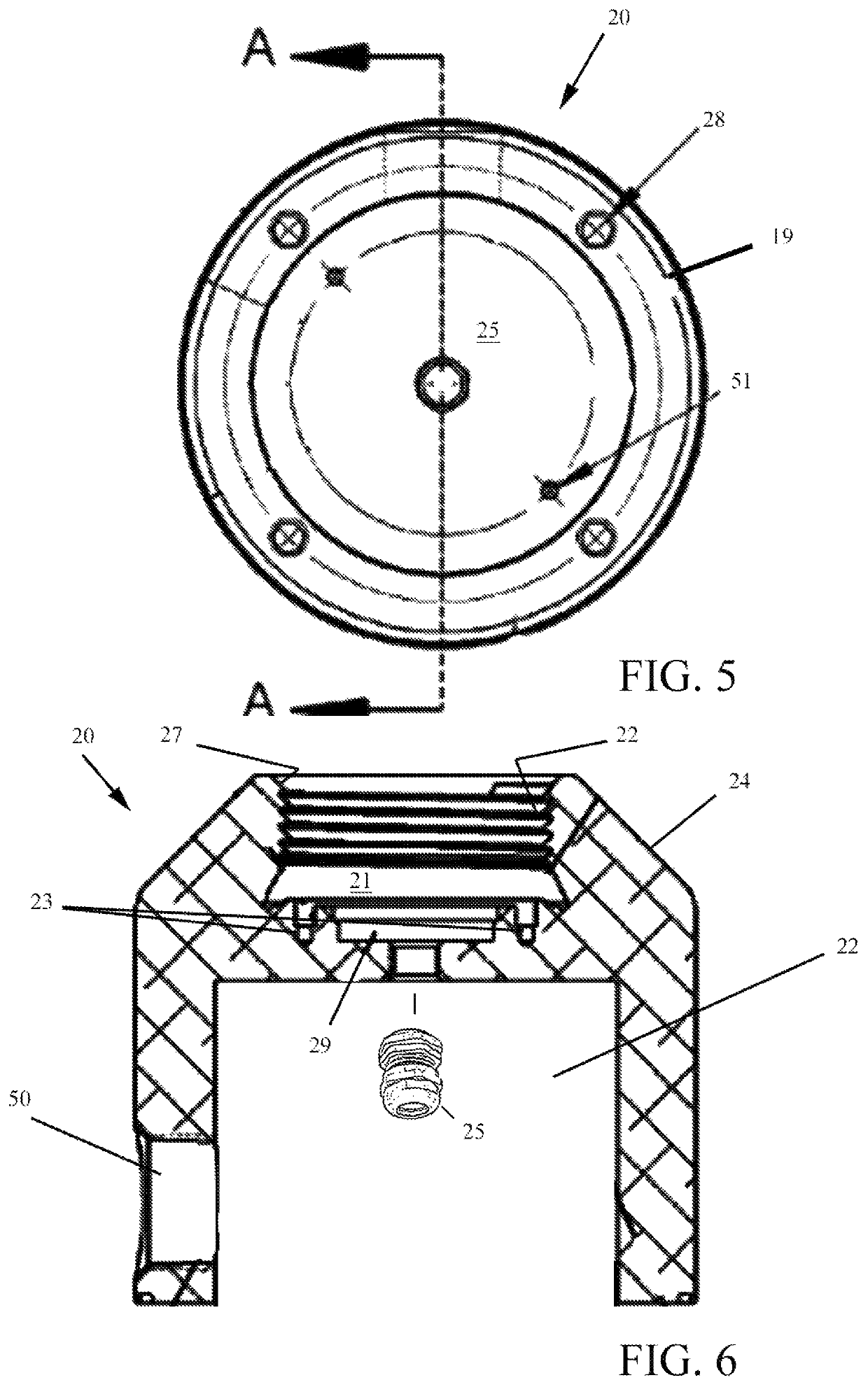 Self-monitoring marine navigation light