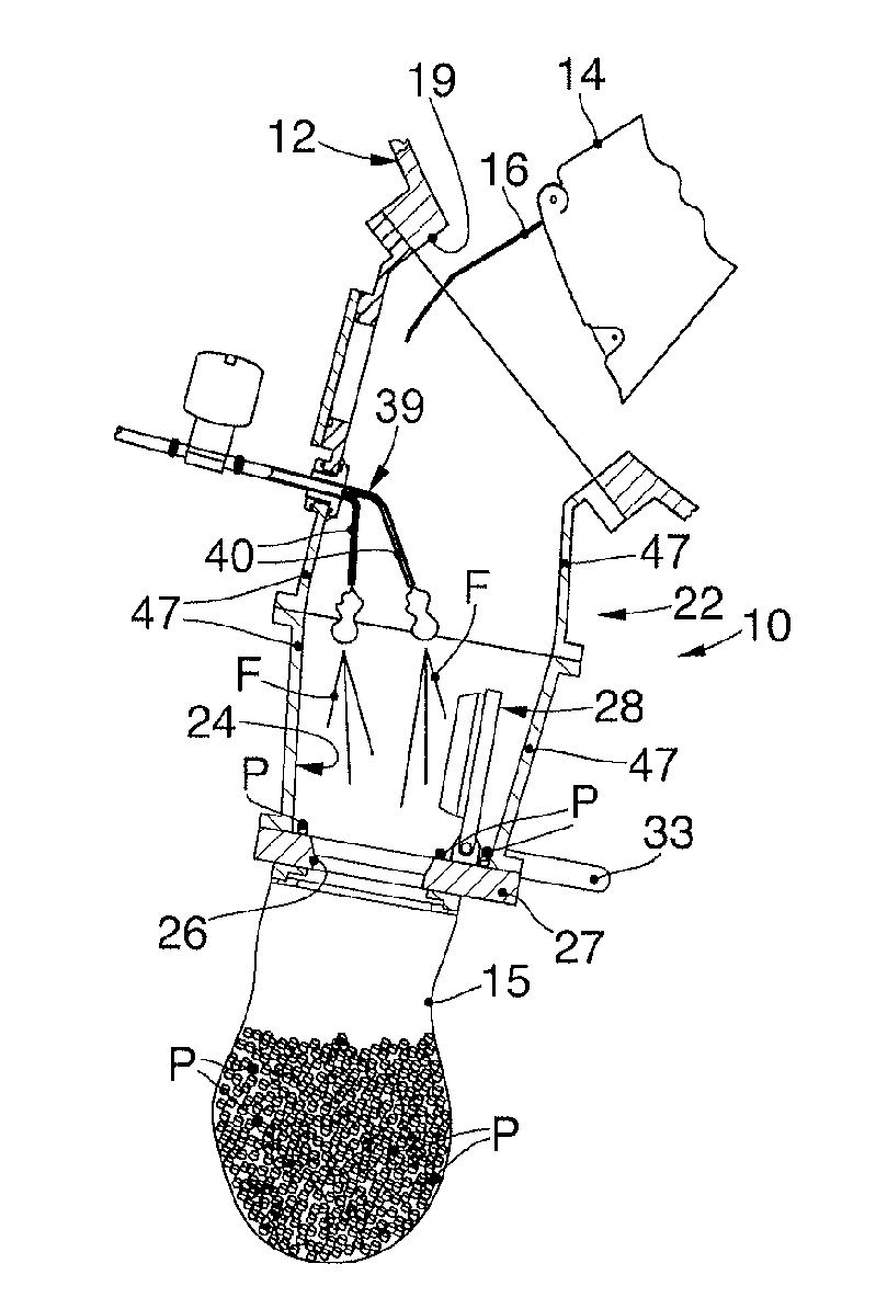 Device for discharging loose products from a treatment machine