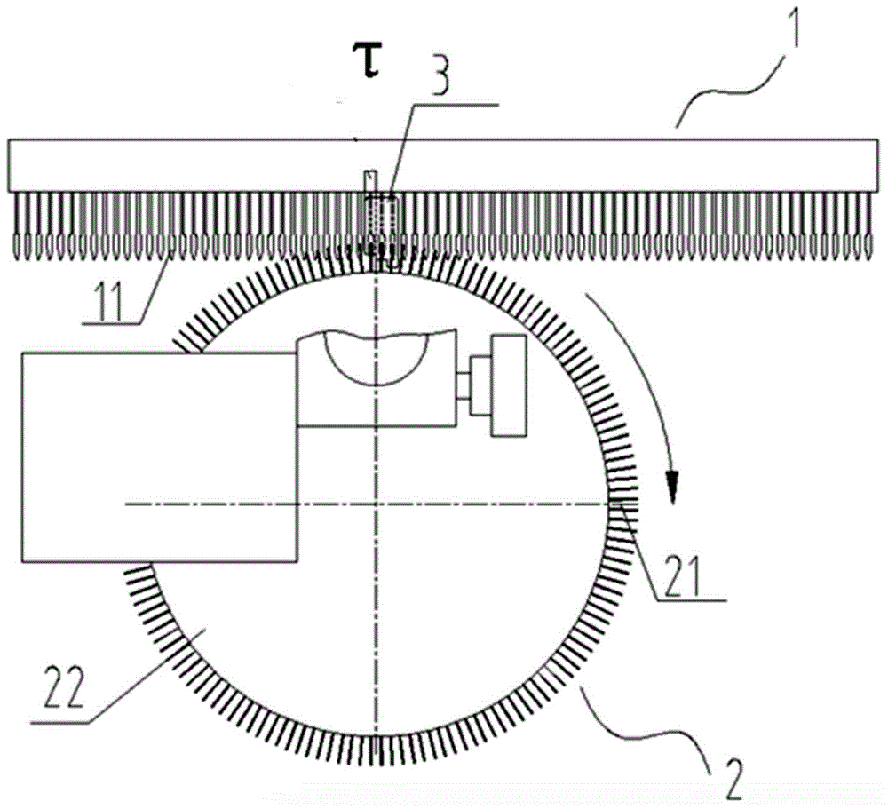 Coil pushing mechanism capable of automatically aligning and transferring fabric coils