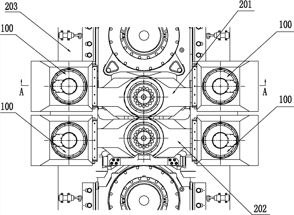 Rolling mill work roll shifting device and safety bolt component thereof