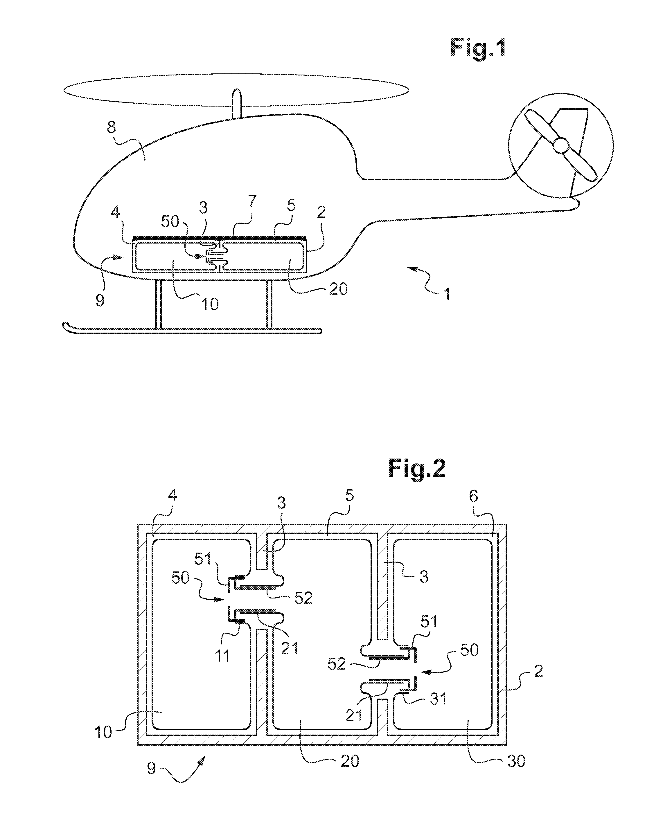 Removable coupling device for coupling together two flexible pipes