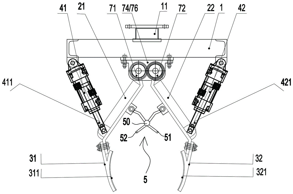 Robotic automatic concentric grabbing gripper for water heater liner that can be mixed