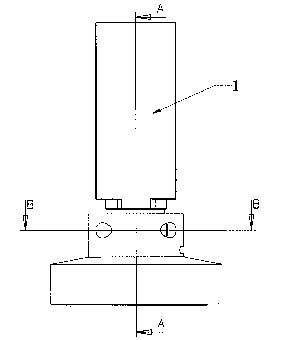 Cutter disc protection structure of pattern milling machine