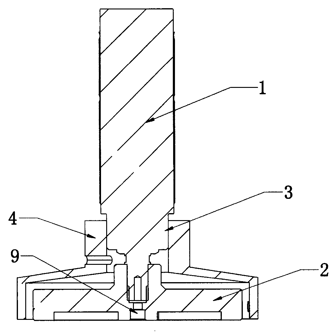 Cutter disc protection structure of pattern milling machine