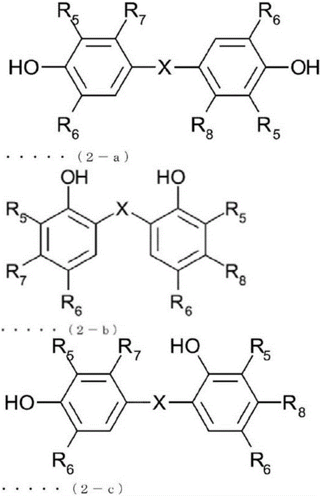 Polyphenyl ether powder having small gaps and preparing method thereof