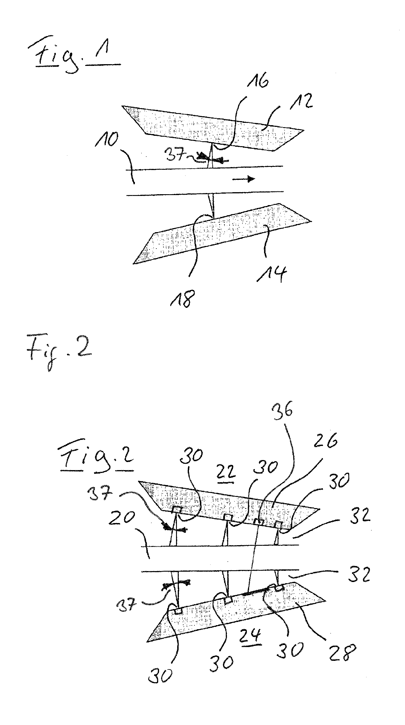 Method and device for contactless determination of the thickness of a web of material, including correction of the alignment error