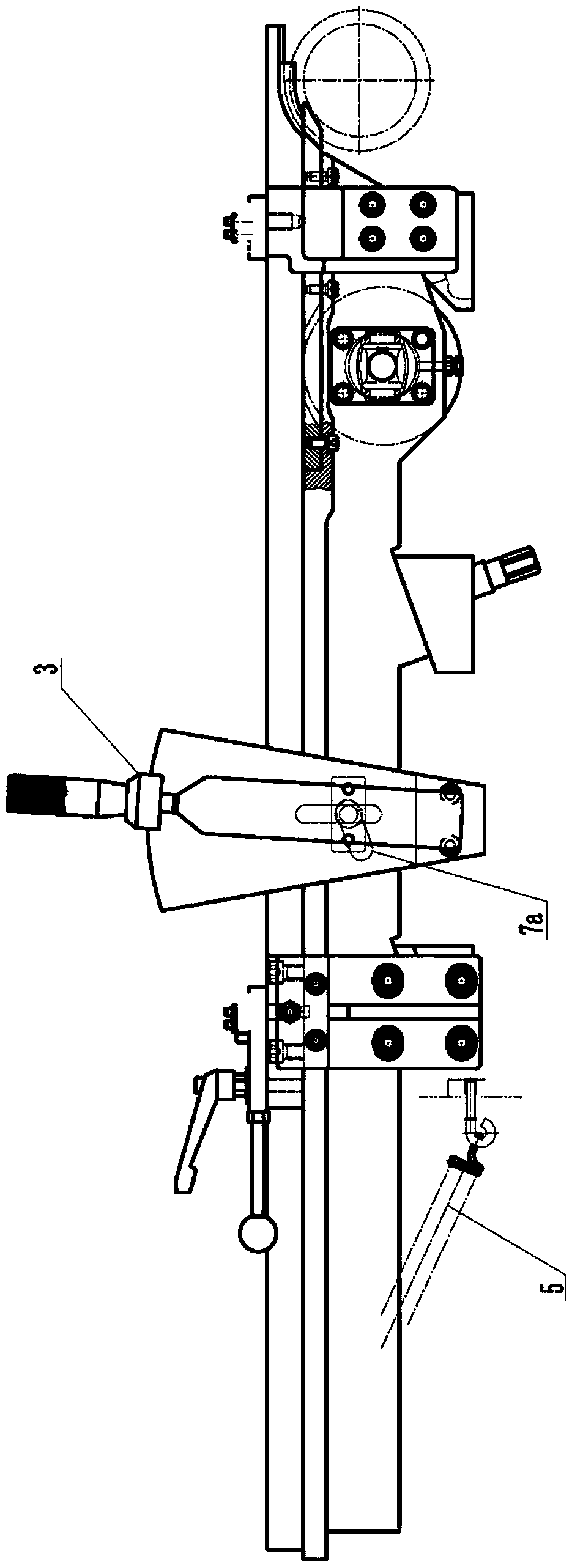 Adjusting and locking mechanism of woodworking machine tool workbench