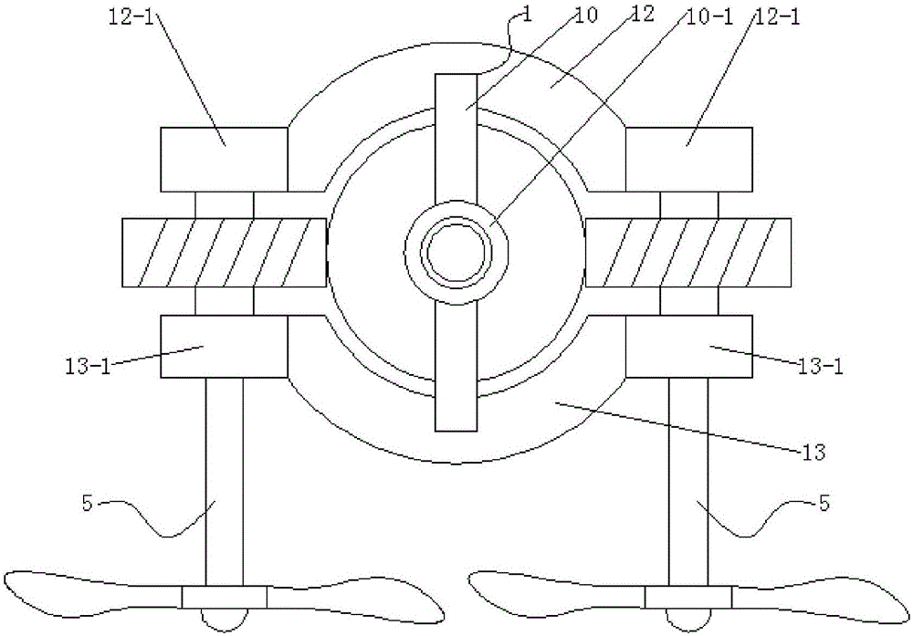 Reaction vessel multi-shaft stirring device