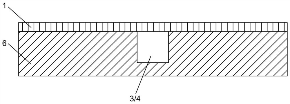 Flexible micro-chromatographic column with thin metal inner lining and preparation method thereof