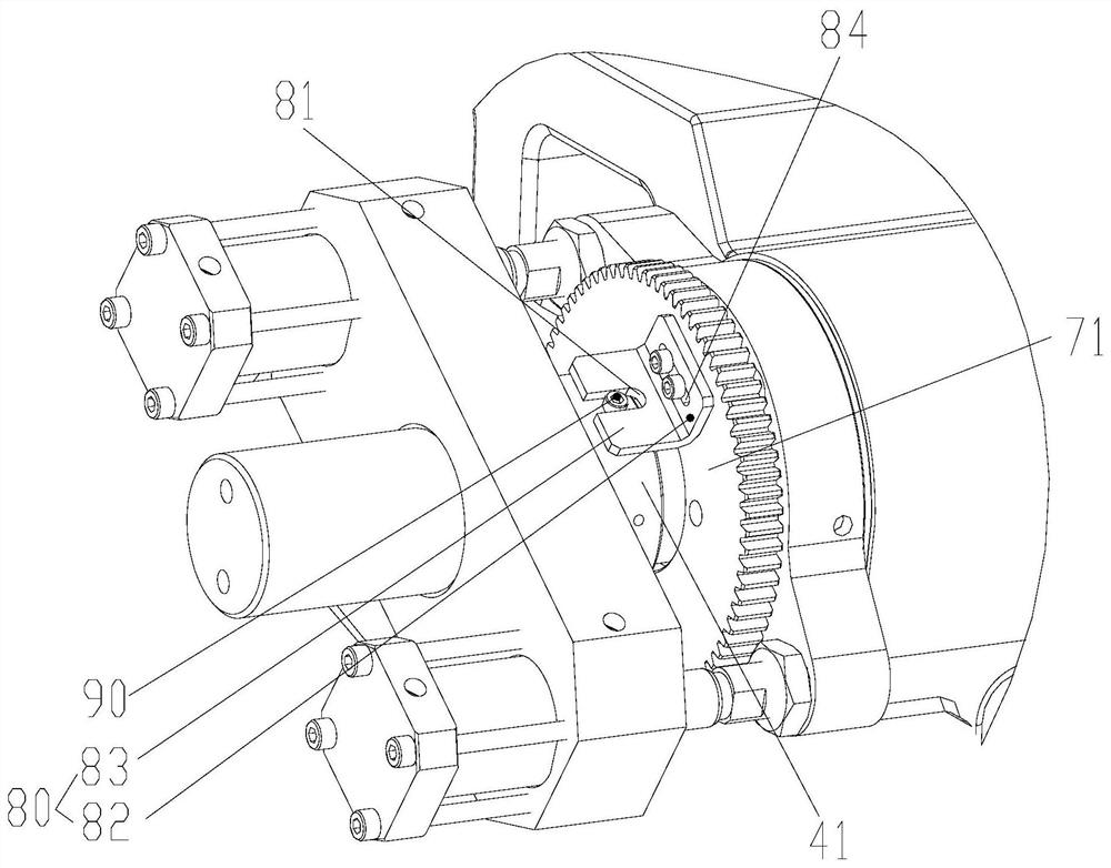 Mold adjusting mechanism and injection molding machine having the same