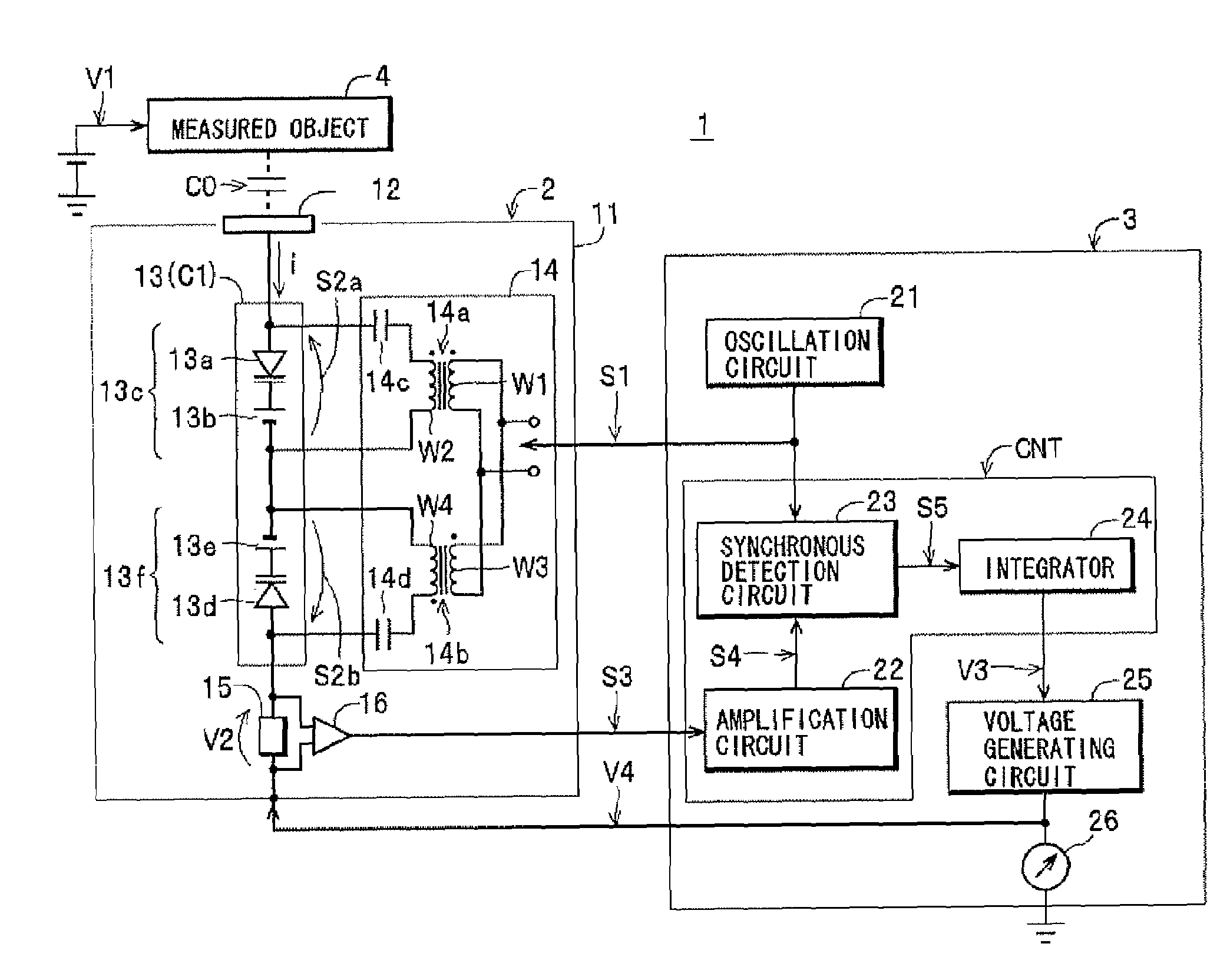 Voltage measuring apparatus and power measuring apparatus