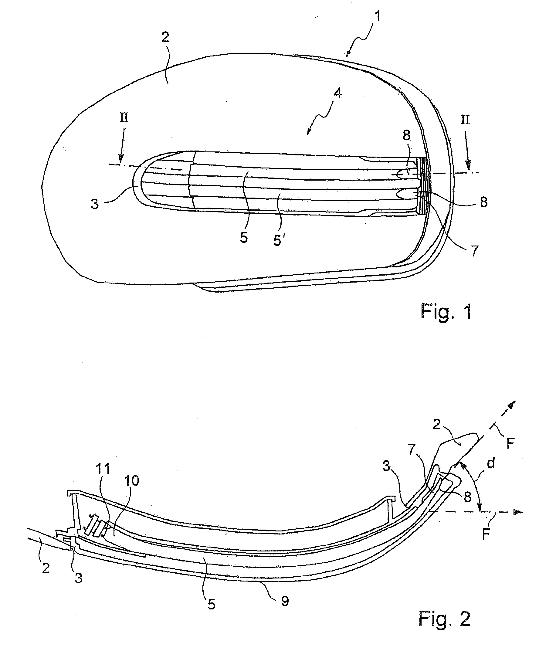 Vehicle lamp with a light guide of a multi-member configuration