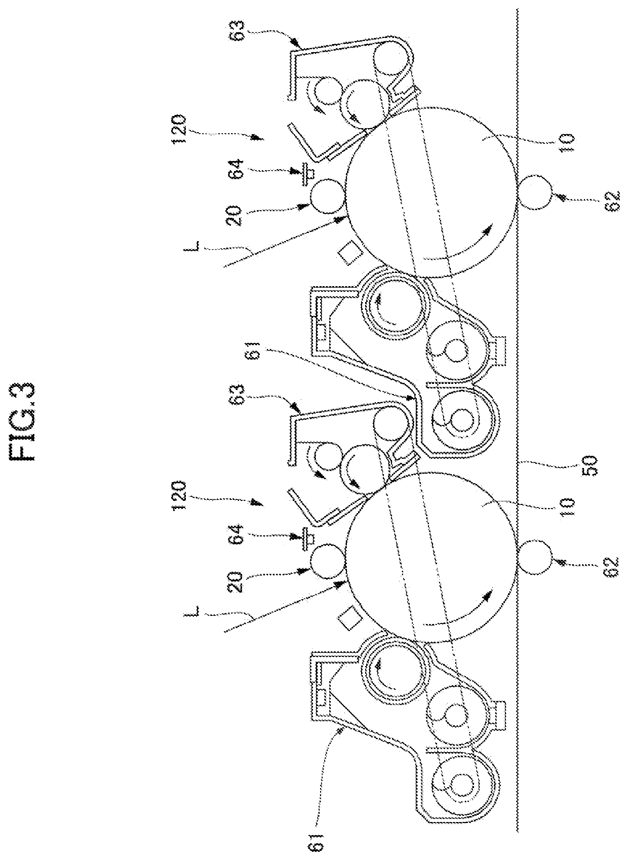 Toner, developing agent, toner housing unit, image forming apparatus, and a method of forming images