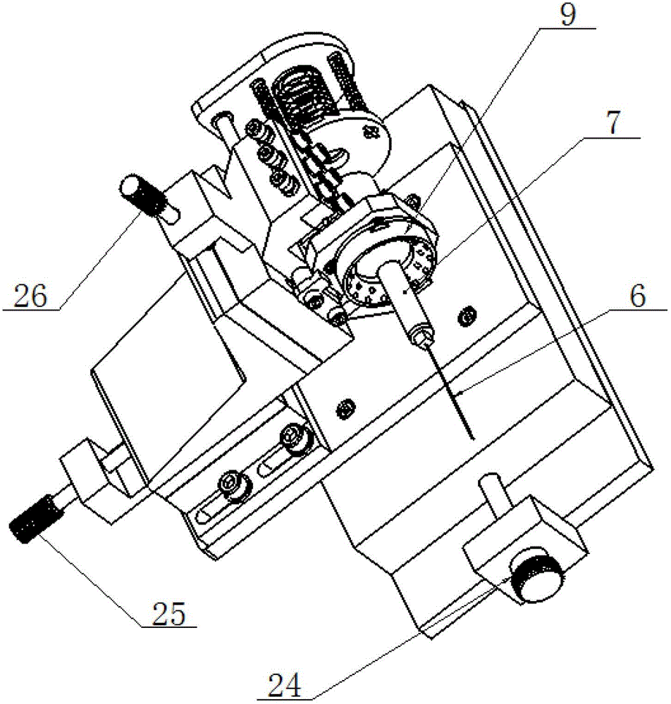 Ultrasonic machining device and machining method for diamond microporous wire-drawing die