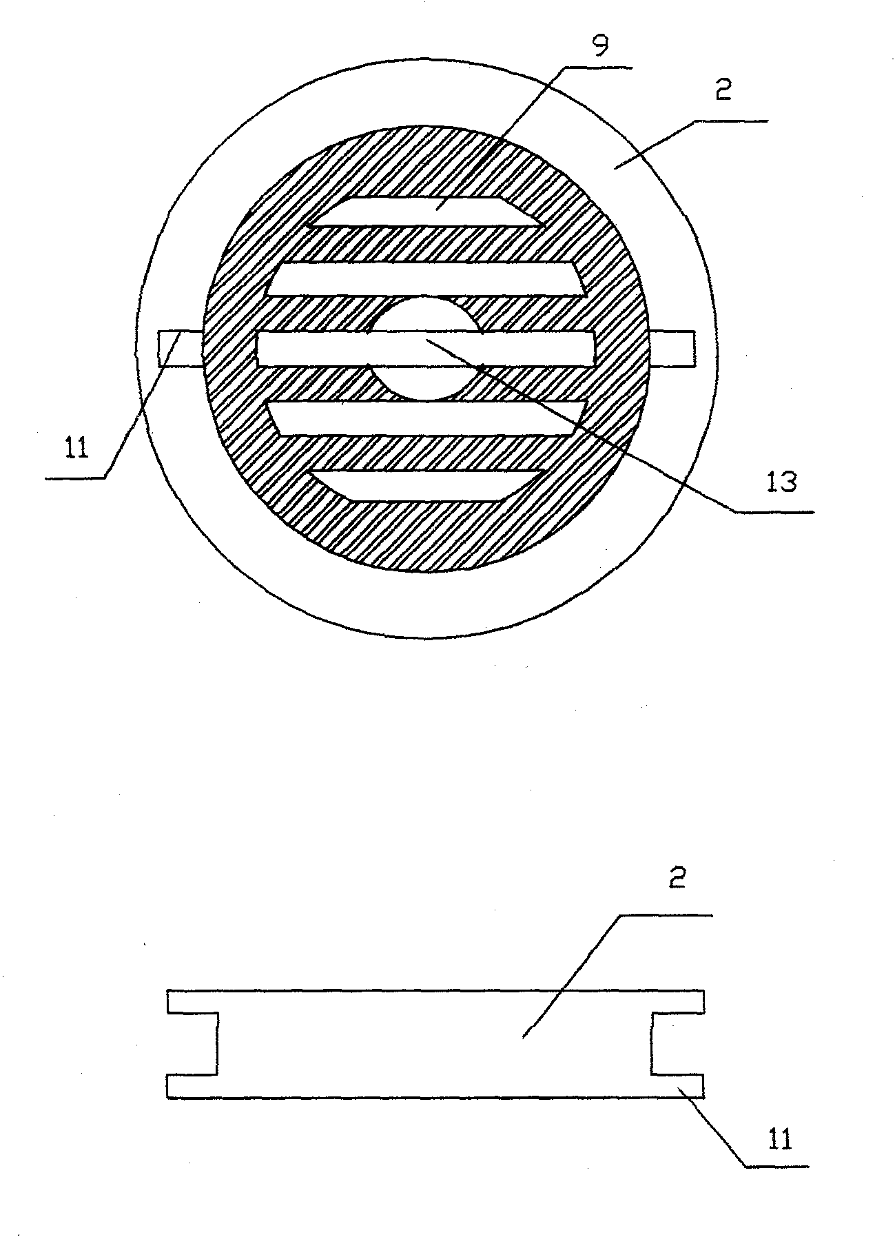 Floor drain with automatic blocking/drainage device