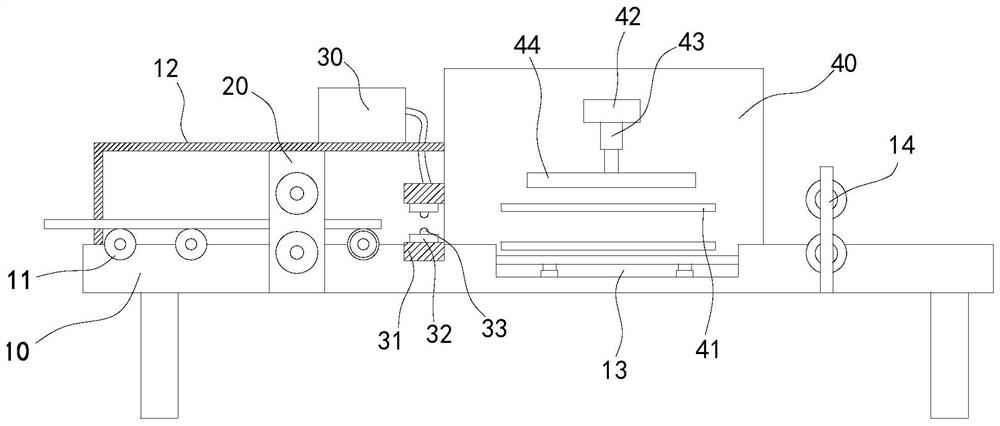 Plate laminating device for green and environment-friendly carton production line