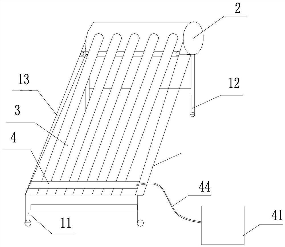 Solar water heater with automatic dust removal function