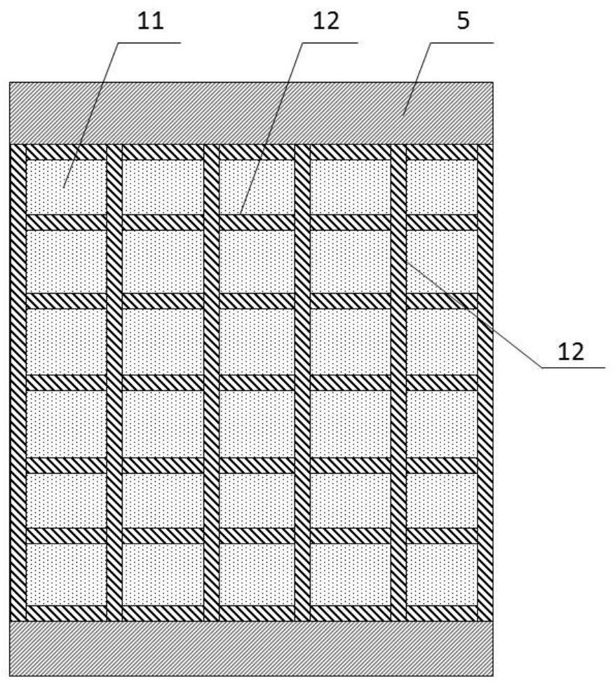 A kind of mesh-supported film source direct-charged isotope battery