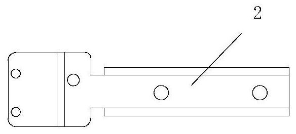 Refrigerator middle beam reinforcing iron welding device