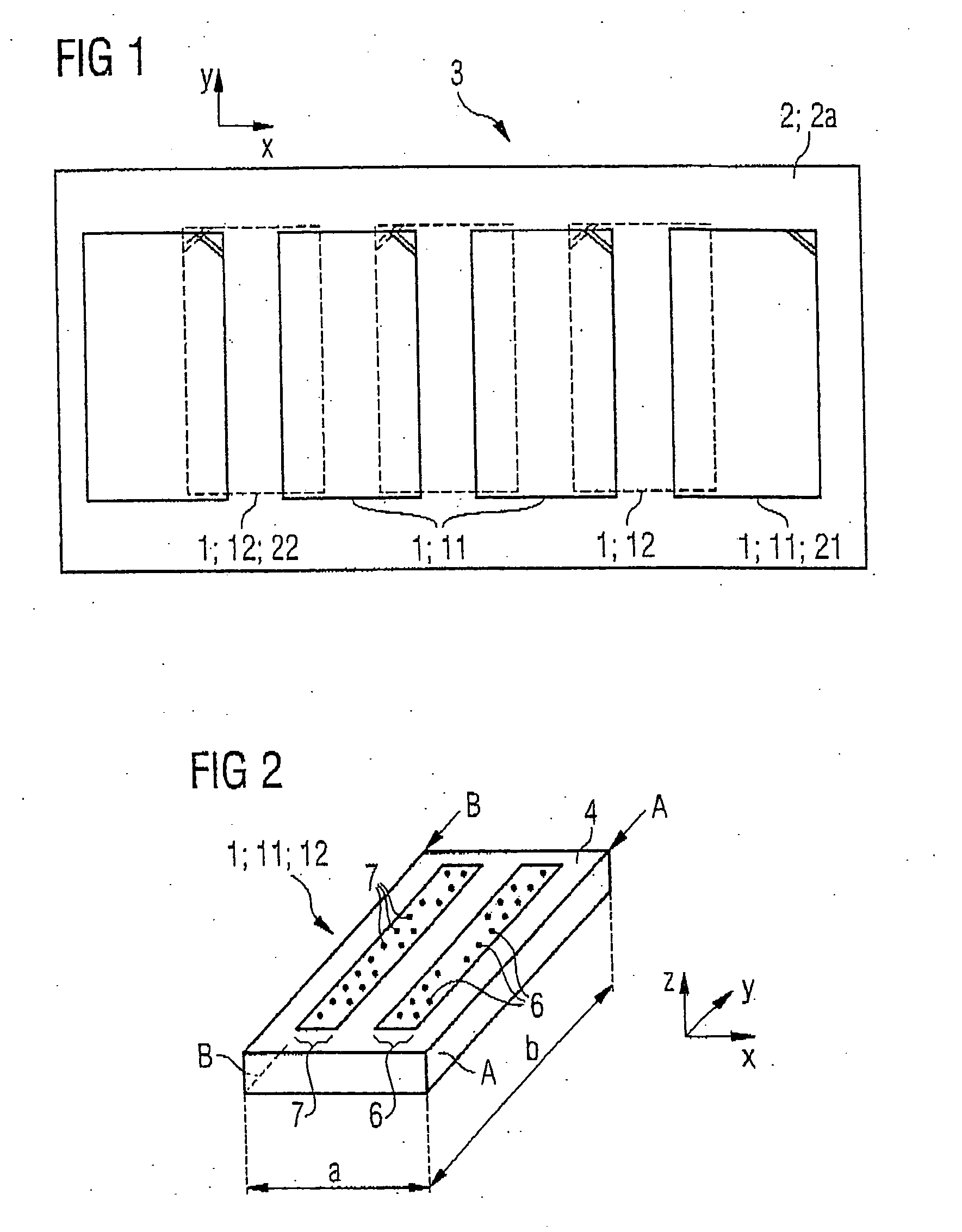 Electronic device comprising at least one printed circuit board and comprising a plurality of semiconductor components of identical type, and method