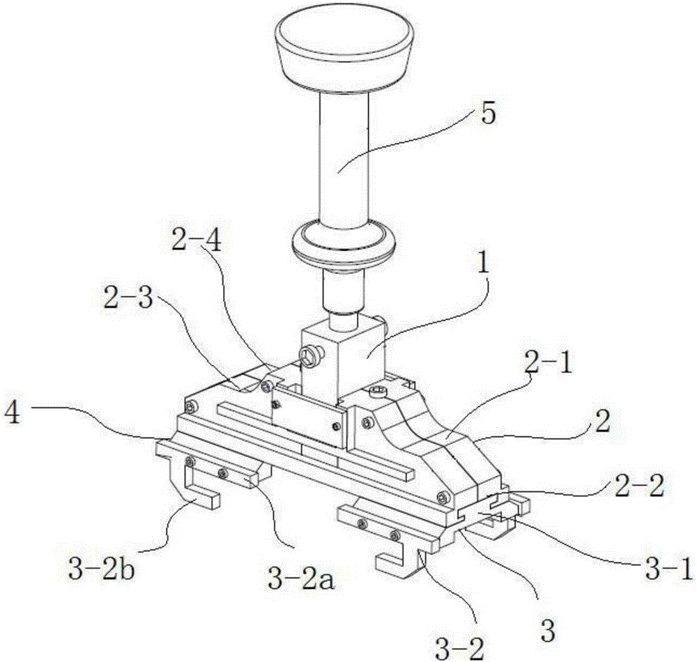 Multifunctional lifting and conveying device