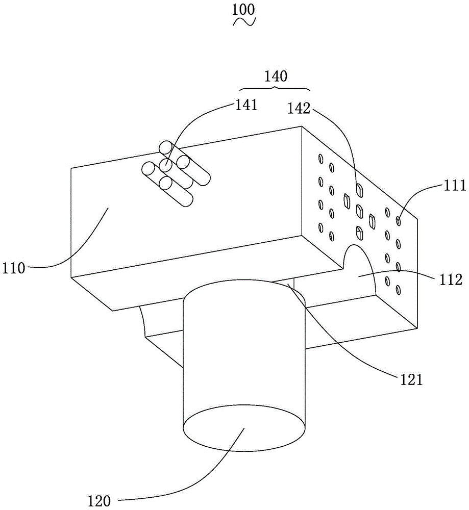 Interconnected cooling device and led illuminating lamp using the interconnected cooling device