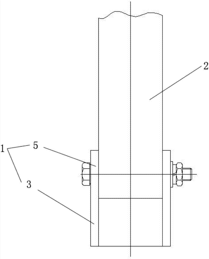 An alarm device for broken rollers used in orbital kilns