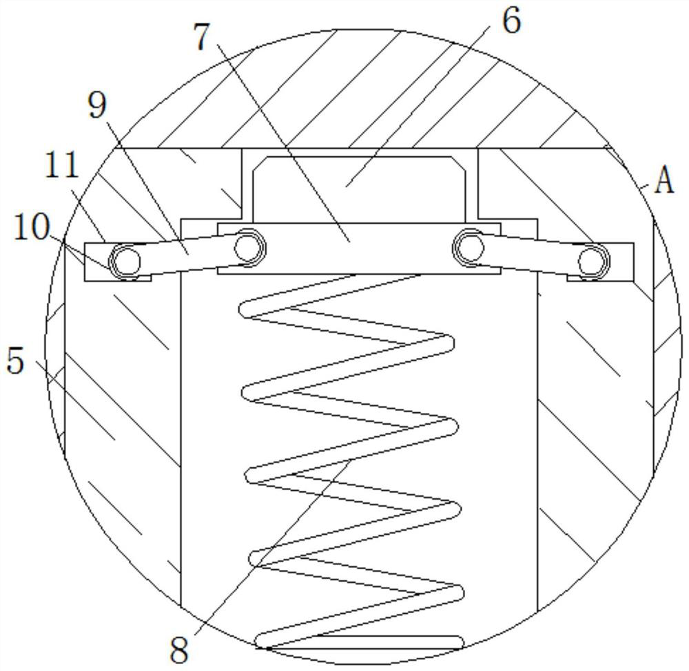 Automatic alarm device effectively aiming at intentional shielding and smearing of camera