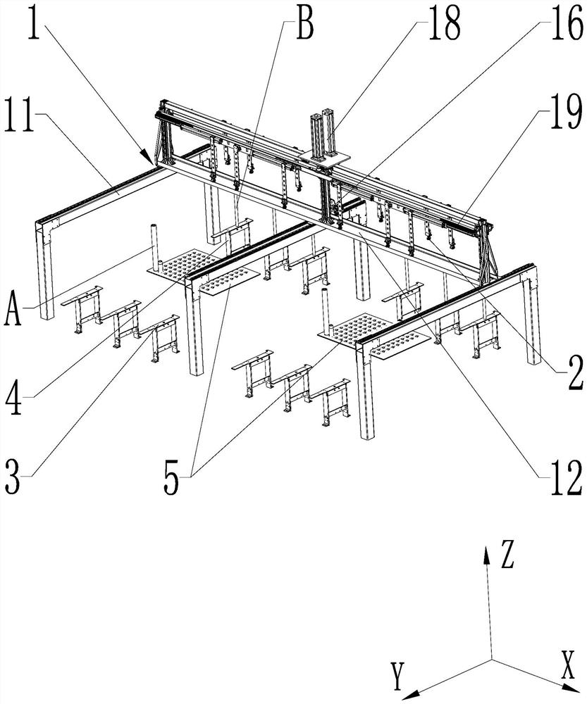 Feeding and discharging device for hollow pipes and feeding and discharging method of feeding and discharging device