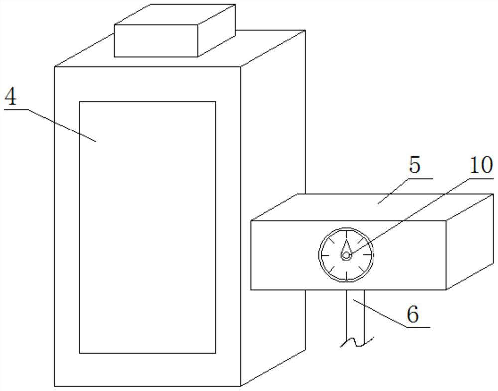 Perch fry breeding device with high survival rate