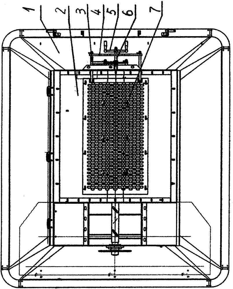 Adjustable sieve mesh mechanism of feed hopper of threshing machine