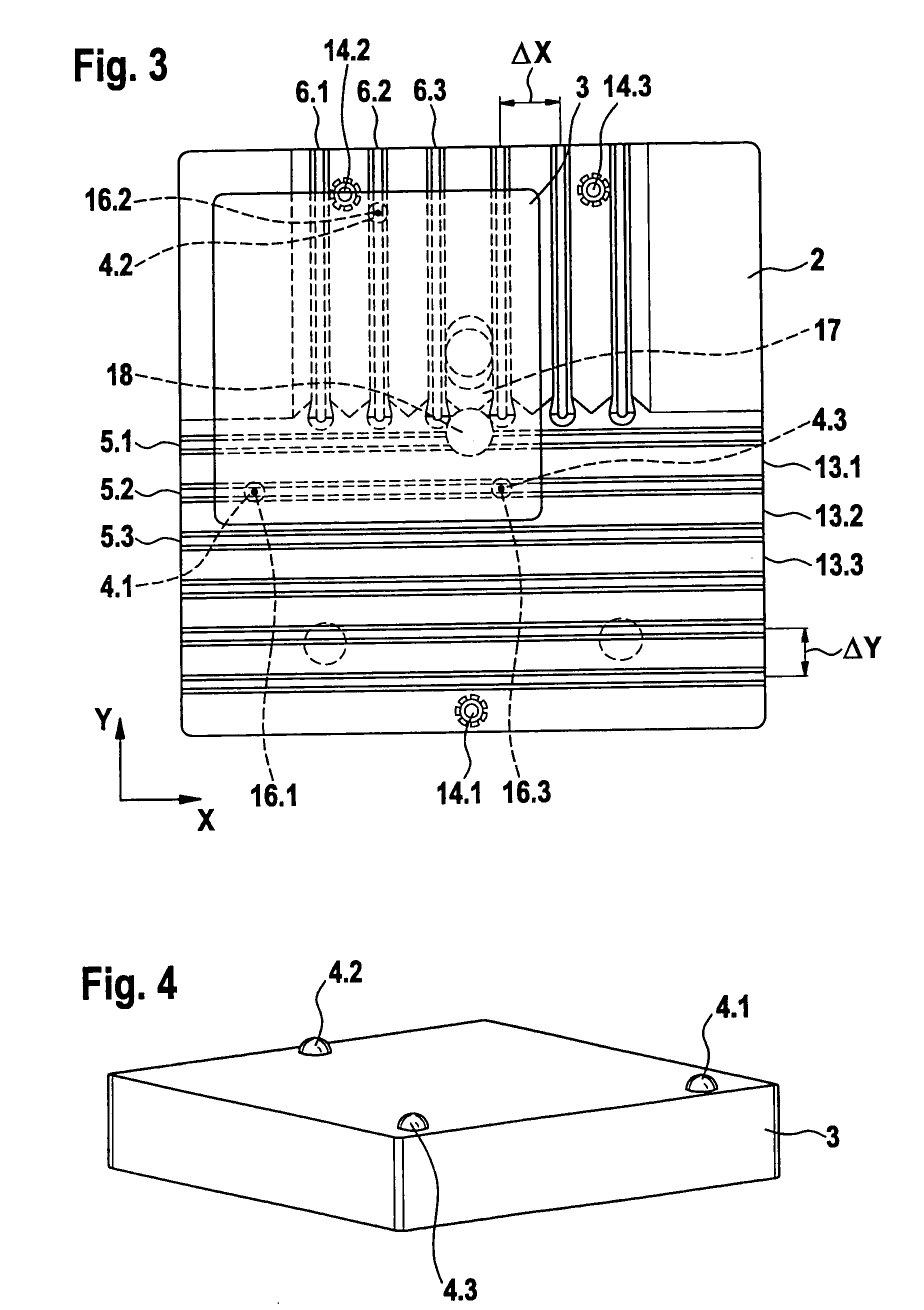 Scanning device for carrying out a 3D scan of a dental model, sliding panel therefore, and method therefor