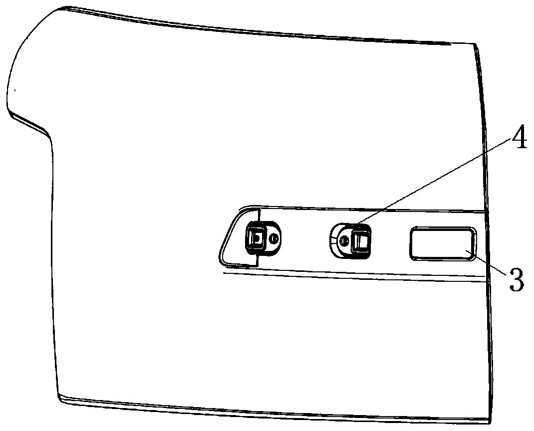 Vehicle lamp bright strip installing structure