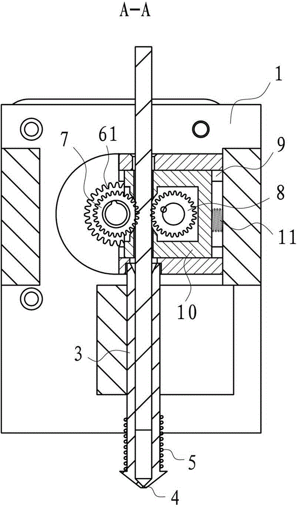 A three-dimensional printer with synchronous wire feeding