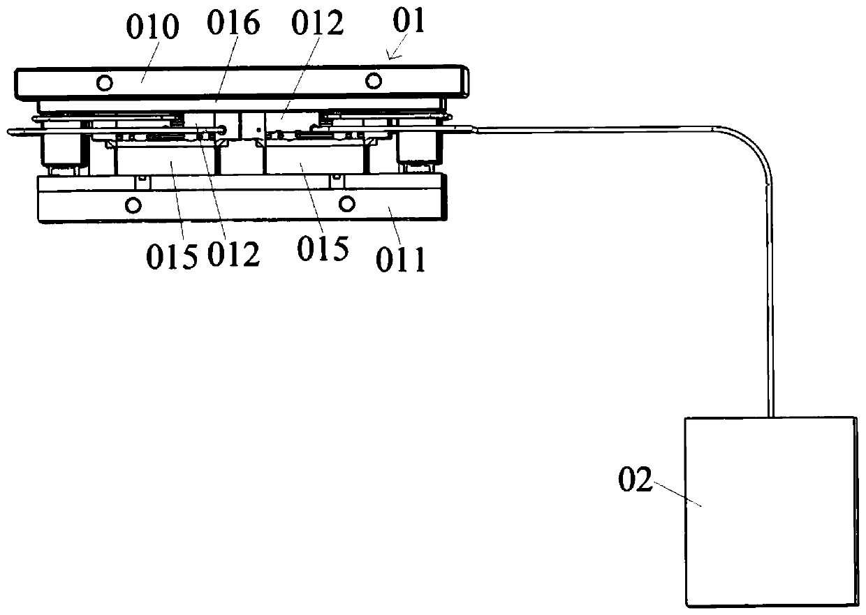 Punching die capable of realizing self-lubrication