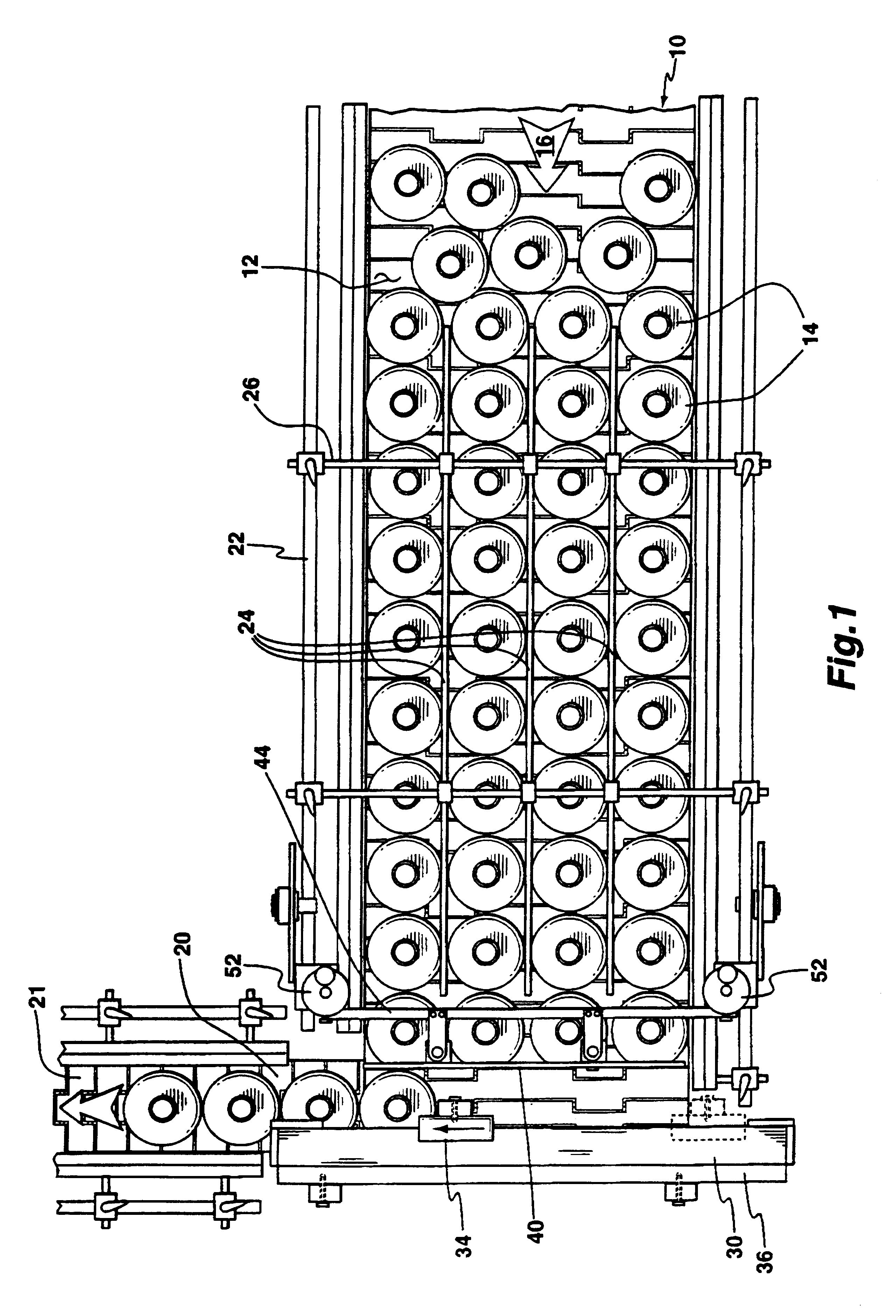 Method and apparatus for feeding containers in serial order on a conveyor belt