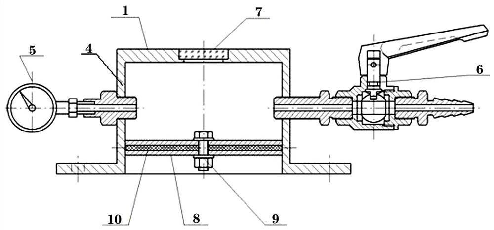 Novel processing device and processing technology for preparing grain through composite casting