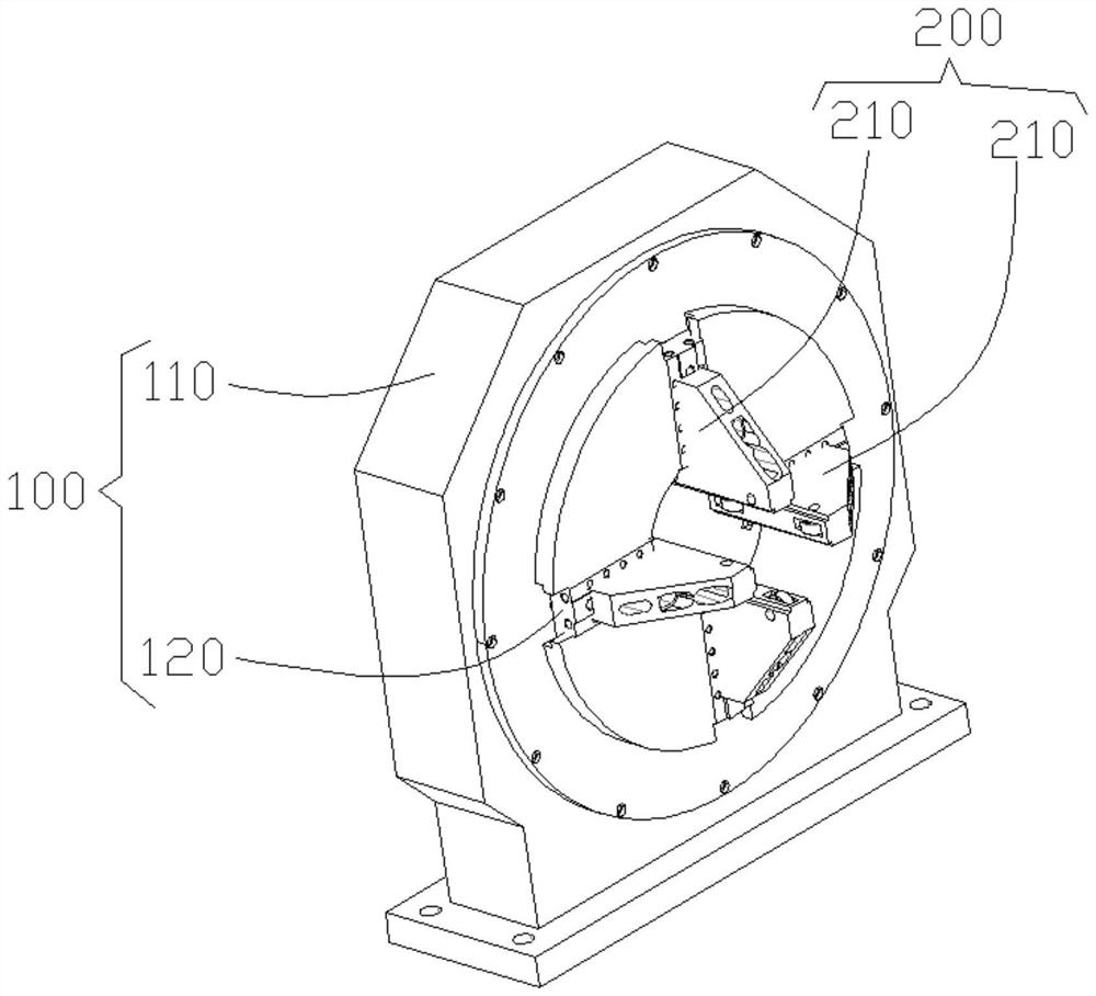 Slender pipe clamping chuck