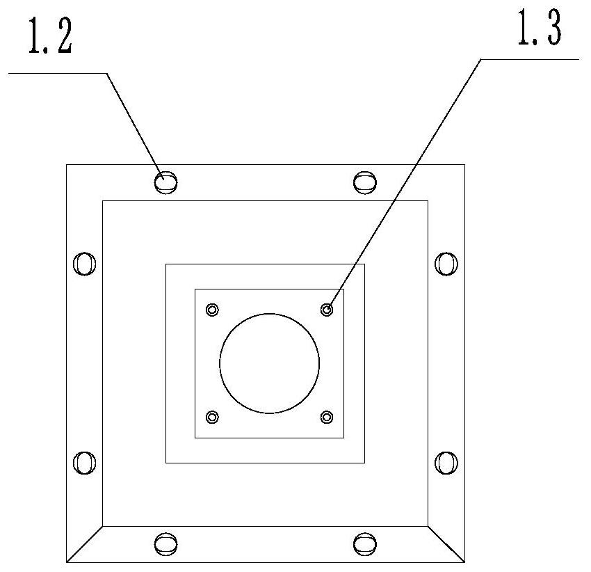 Battery-powered ship charging connection device and use method thereof