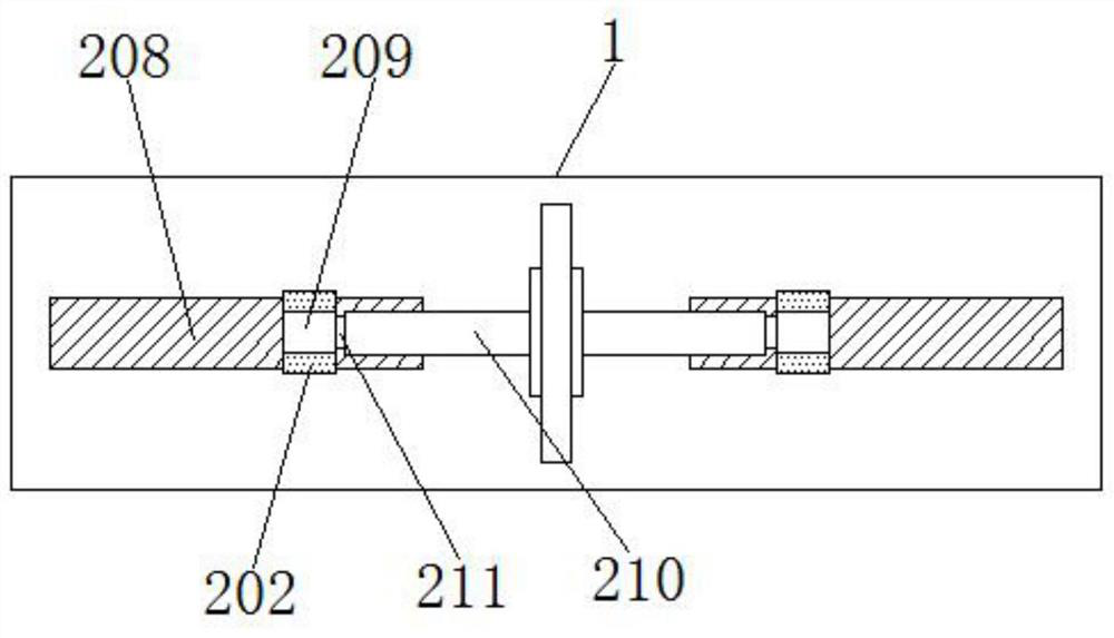 A compressed garbage transfer station device that is convenient for adjusting the width of the bearing surface