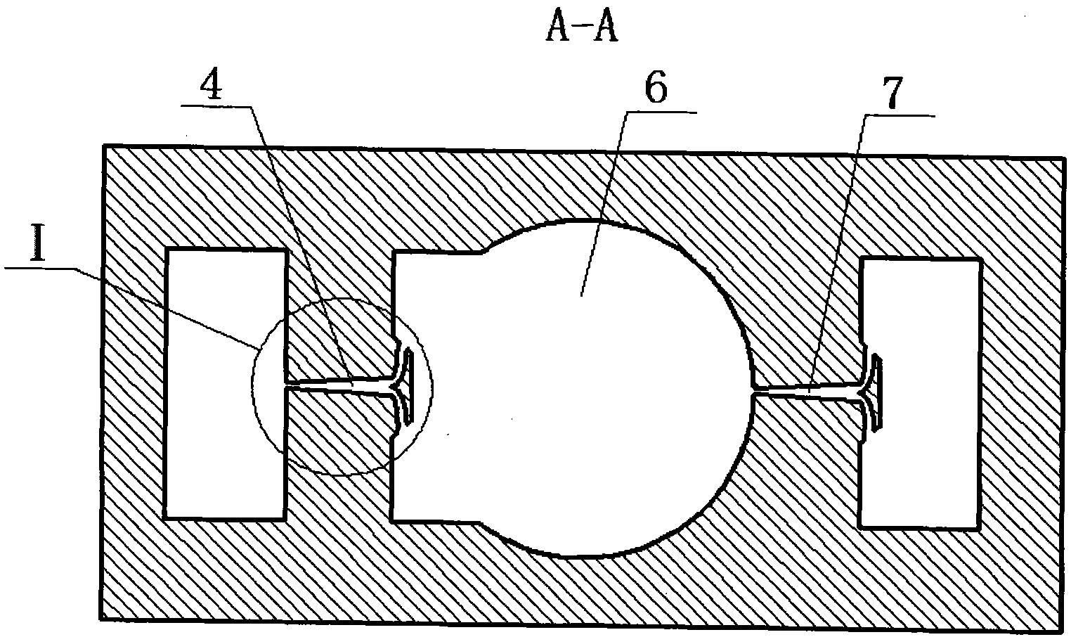 Valveless piezoelectric pump of elliptical combined pipe