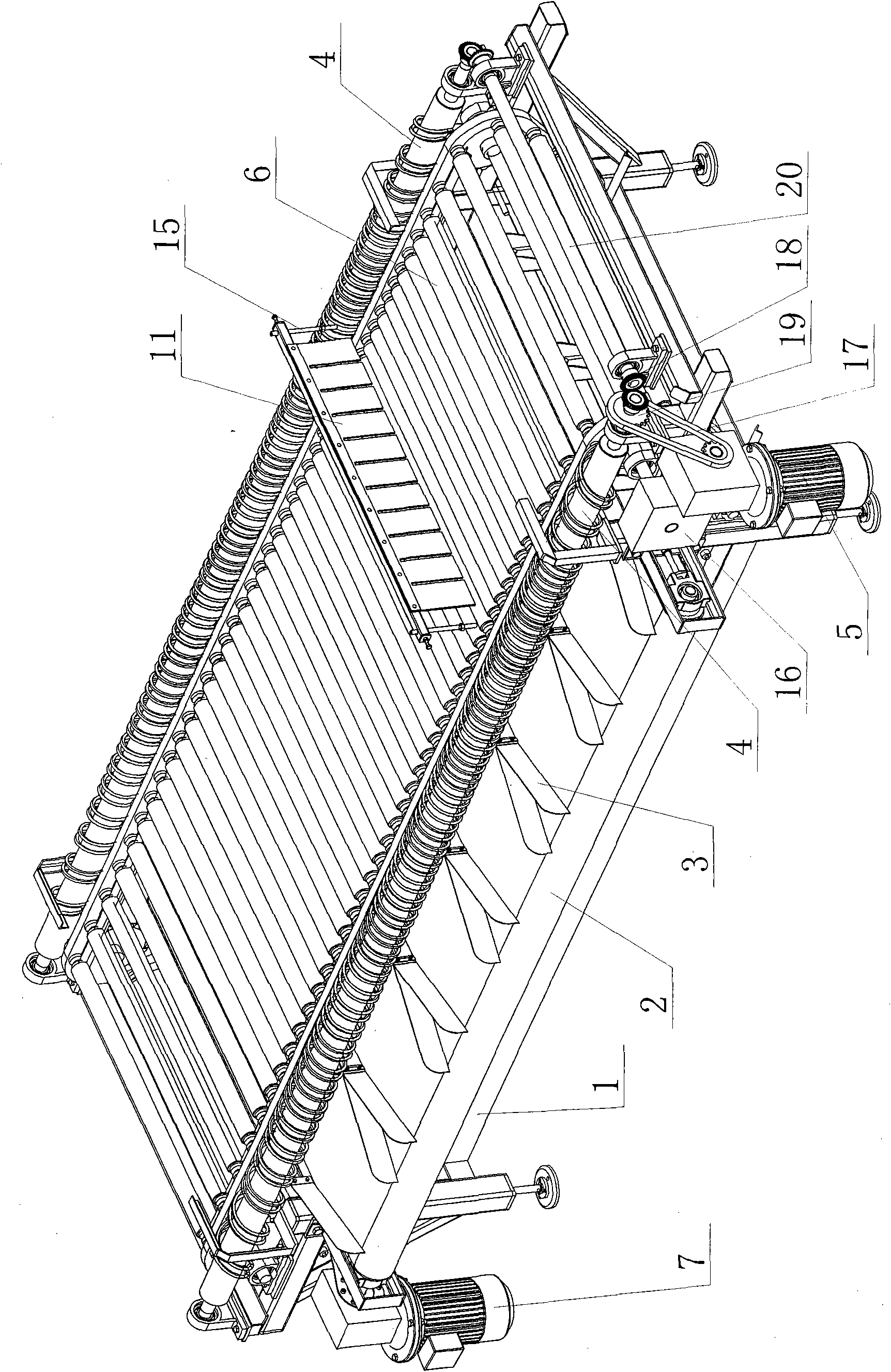 Variable-gap roll shaft fruit and vegetable classifier